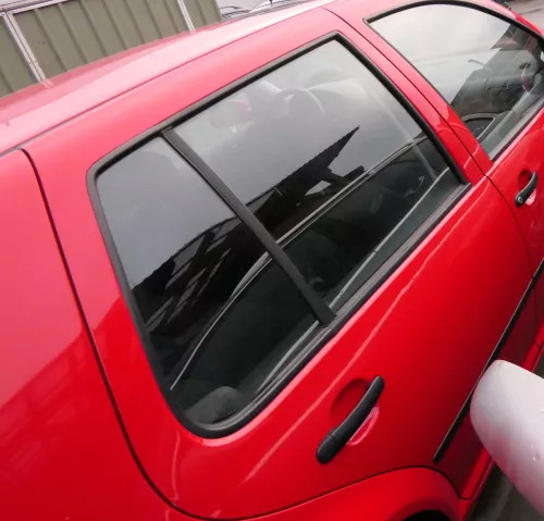 VW Golf 4 Limousine Tür hinten rechts rot LP3G (KEINkombi)