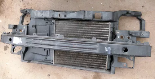 VW Polo 6N2 Schloßträger Kühler (für Fahrzeuge ohne Klimaanlage)