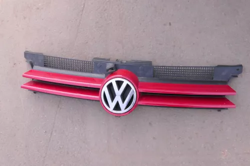 VW Golf 4 Grill Kühlergrill VW Zeichen Logo rot LY3D (114129)