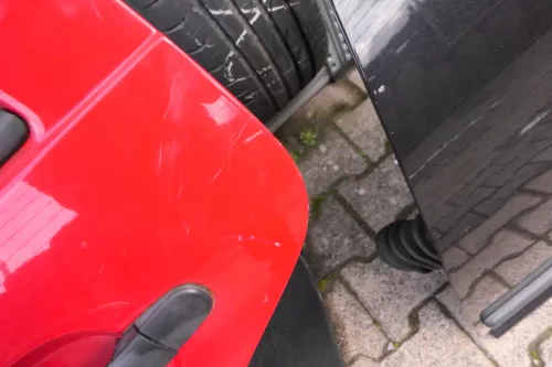 VW Golf 4 Bora Tür hinten links nur Kombi / Variant rot LY3D Fahrerseite mit Anb (114137)