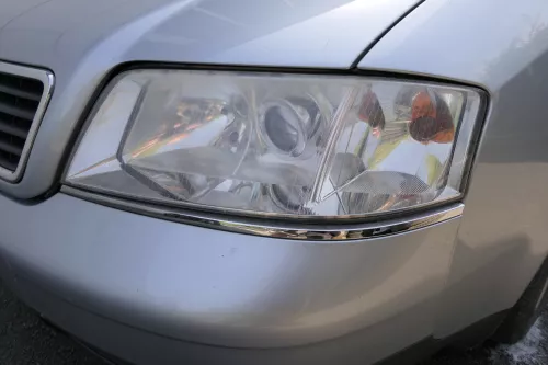 Audi A6 4B Scheinwerfer links bis ca. Bj. 2001 (KEIN XEN0N) (114420)