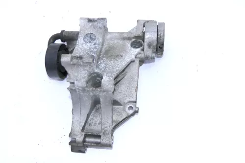 VW Golf 3 Halter Konsole Lichtmaschine Träger 1,9 TDI 90PS 037903143G 037903139M