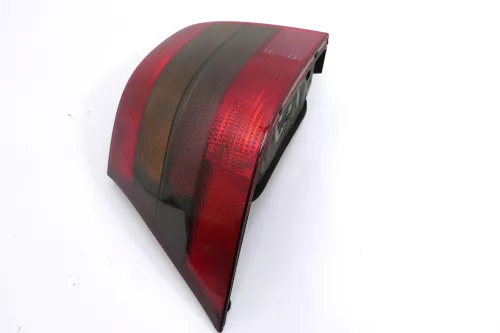 VW Golf 4 Rücklicht Rückleuchte Heckleuchte schwarz abgedunkelt links hinten (114771)