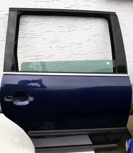 VW Passat 3B 3BG Kombi Variant Tür hinten rechts blau LB5N mit Scheibe