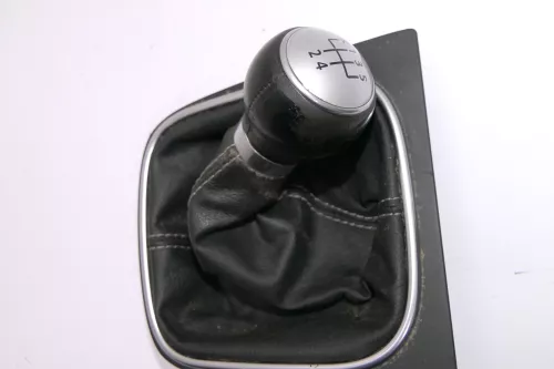 VW Golf 5 Schaltknauf Schaltsack Schaltung Schaltknüppel original 5-Gang Leder (115067)