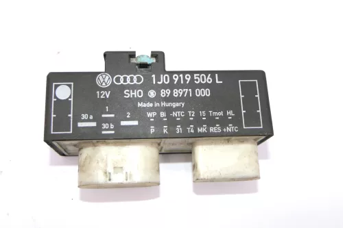 VW Golf 4 Bora Steuergerät Lüfter Kühlerlüfter Lüftersteuergerät 1J0919506L