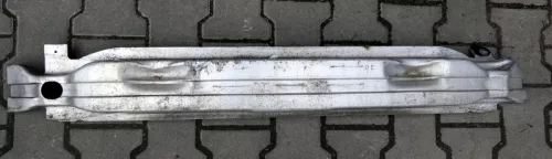 Audi A6 4F Querträger vorne Aufpralldämpfer Pralldämpfer in der Stoßstange vorn