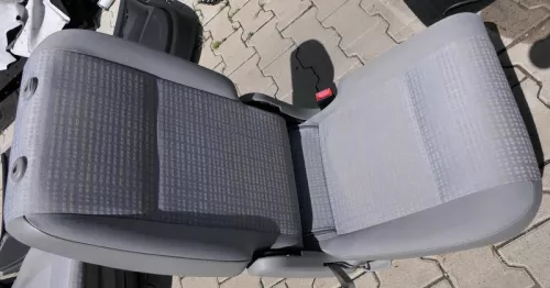 Caddy 3 2K Sitz Rücksitz hinten rechts 1.Sitzreihe helles grau (hinter Beifahrer