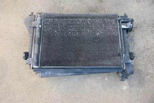 VW Eos Golf 5 Plus Kühler 1K0121251DM 1.9 BLS TDI Ladeluftkühler 1x Lüfter