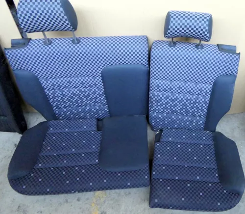 Audi A3 8L Sitz Sitze hinten Rückbank Rücksitzbank Sitzfläche Kopfstützen