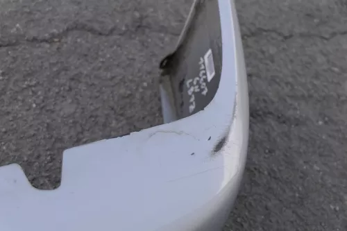 VW Polo 6N Stoßstange vorne Oberteil der 2-geteilte Fronttoßstange silber LB7Z 3 (116607)