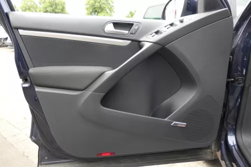 VW Tiguan 5N Türverkleidung Verkleidung Tür vorne+hinten Dynaudio schwarz