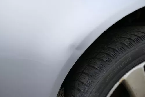 Audi A6 4B Kotflügel vorne links silber LY7M (bis ca.Mitte 2001 passend -DELLE (117129)