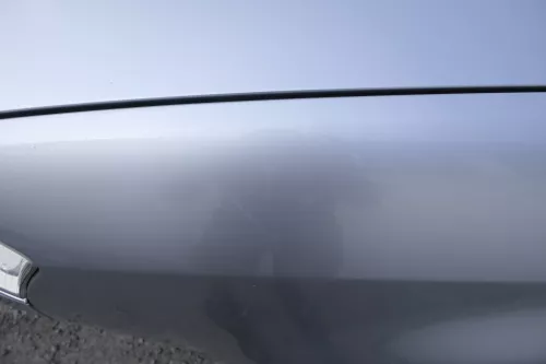 Audi A6 4B Kotflügel vorne links silber LY7M (bis ca.Mitte 2001 passend -DELLE (117129)