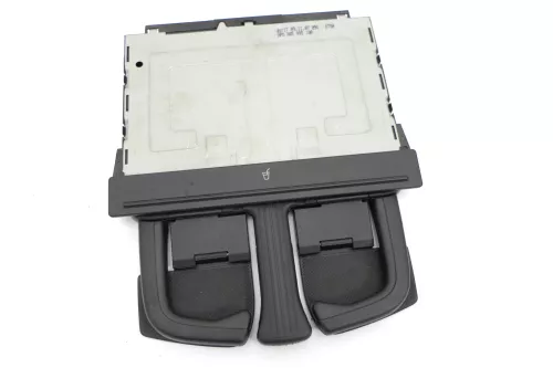 Audi A3 8P Becherhalter Dosenhalter Getränkehalter hinten 8P0885995