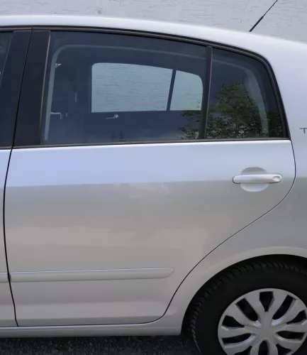 VW Golf Plus 5M Tür hinten links silber LA7W komplett