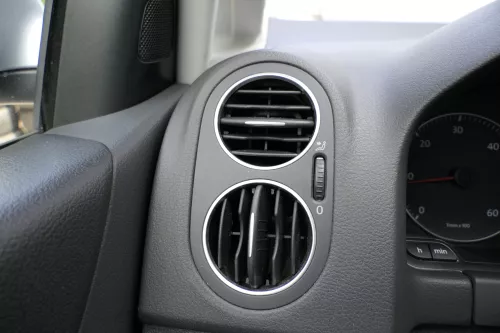 VW Golf Plus 5M Lüftungsdüse Düse Lüftung vorne links schwarz 5M0819703L