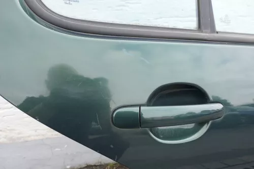 VW Golf 4 Limousine Tür hinten rechts grün LC6M (KEINkombi) (117277)