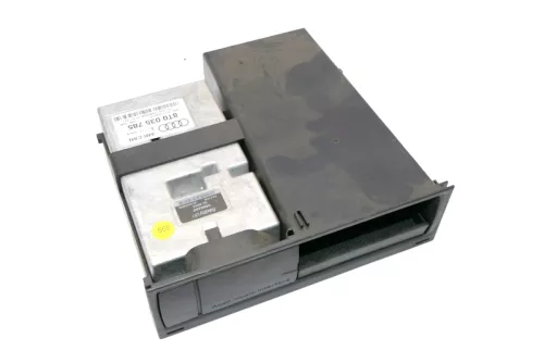 Audi A4 8K A5 Sound 8T0035785 Music Interface Musk Anschluß für Audioquelle