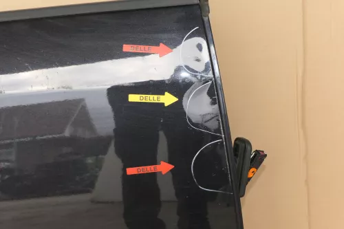 VW Touran 1T 1T3 Tür hinten rechts schwarz LC9Z mit Scheibe Dellen! (118060)