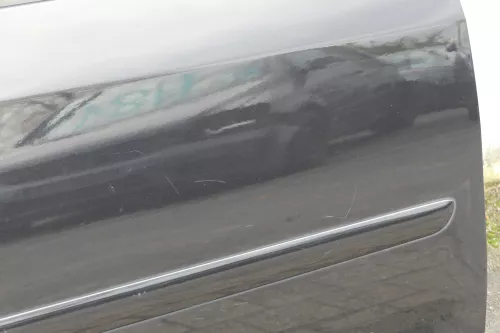 VW Touran 1T 1T3 Tür vorne rechts Beifahrertür schwarz LC9Z - ohne Anbauteile (118135)