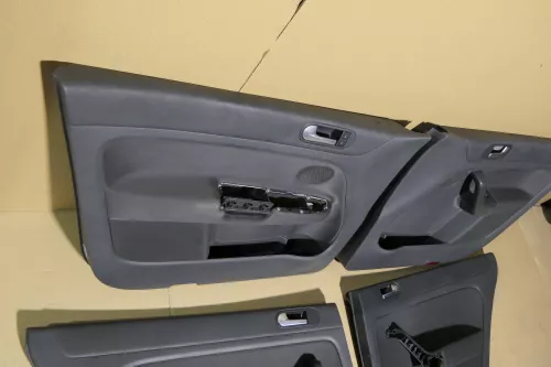 VW Golf Plus 5M 4x Türverkleidung Verkleidung Tür vorn hinten link schwarz 139,9 (118185)