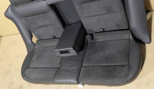 VW Passat 3BG Kombi Sitz Rückbank Rücksitzbank Sitzfläche Sitze Leder schwarz (118289)