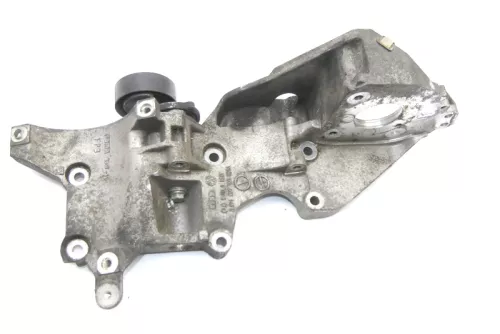 VW Passat 3C Golf 6 Halter Konsole Lichtmaschine Träger 1.9 TDI 03L903139D Pumpe