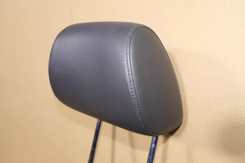 VW Polo 6R Kopfstütze vorne rechts links schwarz Kunstleder Leder GT GTI (119932)