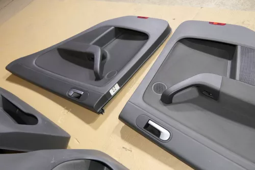 VW Golf Plus 5M 4x Türverkleidung Verkleidung Tür vorne + hinten links schwarz (120107)