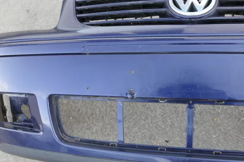 VW Polo 6N2 Stoßstange vorne Frontstoßstange Stoßfänger blau LB5N mit Grill (120366)
