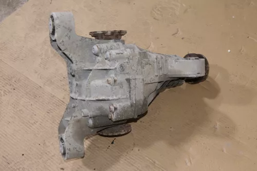 VW Touareg 7L Quattro Allrad Getriebe hinten Differential 150.000 km BUN BKS CAS (120603)