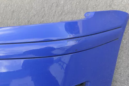 VW Polo 6N2 Stoßstange vorne Frontstoßstange Stoßfänger blau LA5C mit Grill (120643)