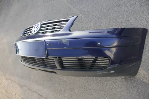VW Passat 3B Stoßstange vorne Frontstoßstange Stoßfänger blau LB5N (120659)