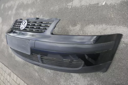 VW Passat 3B Stoßstange vorne Frontstoßstange Stoßfänger vorne schwarz LC9Z (120795)