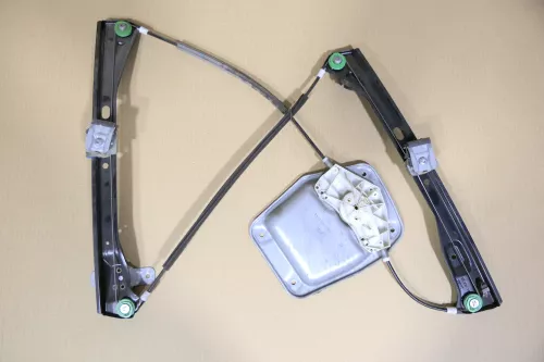 VW Golf 5 1K Kombi Vari Jetta elektrischer Fensterheber elektrisch vorne rechts (120908)