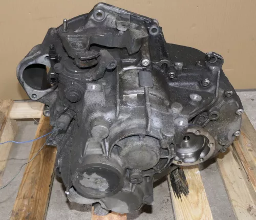 VW Touran Golf 5 Getriebe KQM 2.0TDI 6-Gang Schaltgetriebe ca. 165.000km