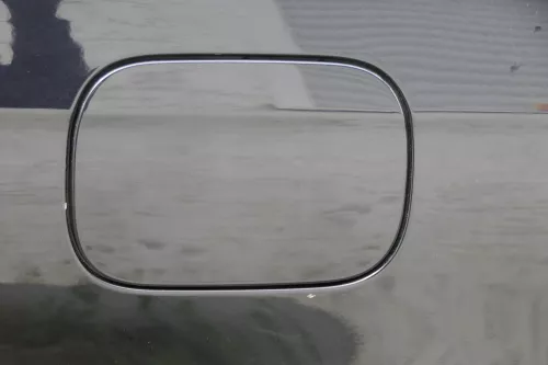 VW Golf 5 1K5 + Golf 6 Variant Kombi Tankdeckel Deckel Tank schwarz LC9X (121205)