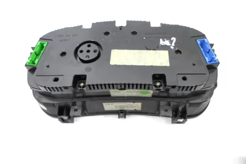 VW Golf 4 Tacho Tachometer Kombiinstrument 226 000km 1J0920802 1,4 16V 75PS 55kw (122045)