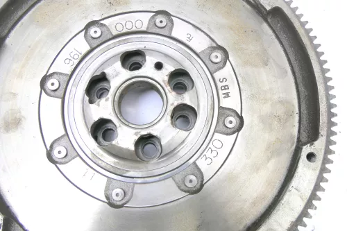 VW Passat 3C Scirocco 5-Gang Zweimassenschwungrad 2.0 TDI 03L105266S (122176)