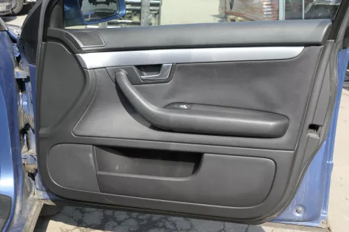 4x Audi A4 8E B6 Türverkleidung Verkleidung Tür vorne hinten links schwarz soul (122690)