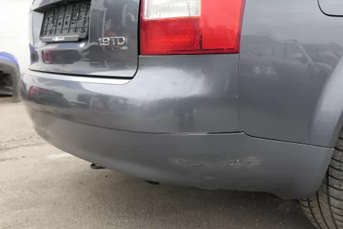 Audi A4 8E B6 Kombi Avant Stoßstange hinten mit Spoiler grau LX7Z (122709)