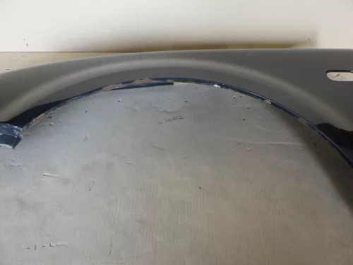 VW Passat 3B Kotflügel vorne links schwarz LC9Z metallic 99,99 (123147)