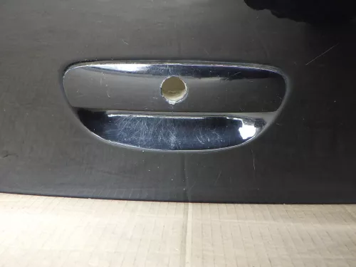 VW Polo 9N3 9N Heckklappe Kofferraumklappe Klappe schwarz L041 uni (123193)