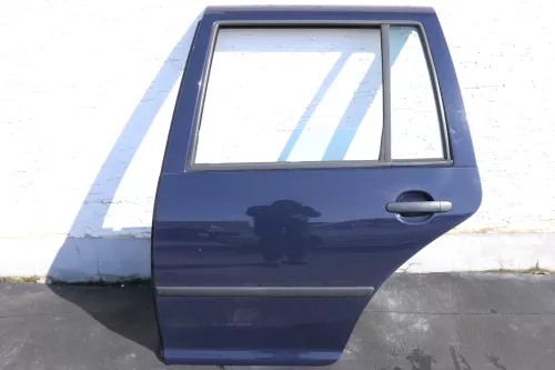 VW Golf 4 Bora Tür hinten links nur Kombi / Variant blau LA5G Perlblau