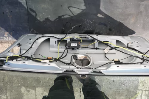 VW Golf 5 V Heckklappe hinten Kofferraumklappe mit Scheibe silber LA7W reflexsil (123243)