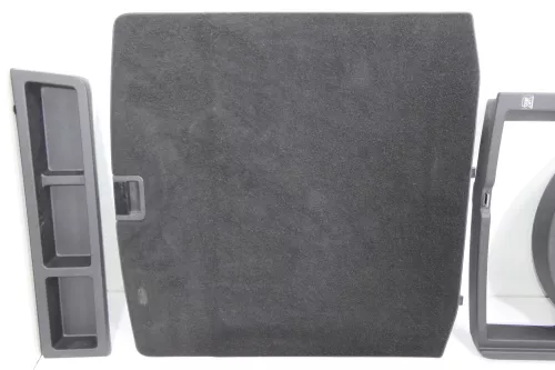 Golf 4 Variant Kombi Staubehälter Ablagefach Ablage Boden Kofferraum schwarz Dec (123326)