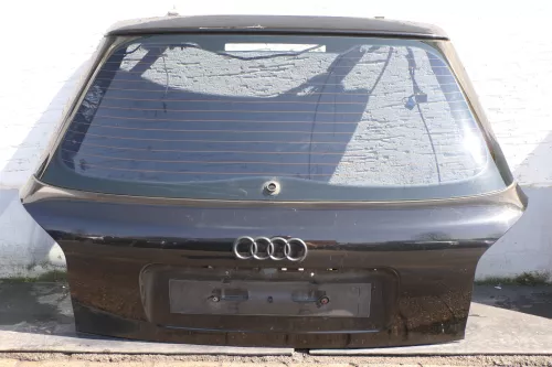 Audi A3 8L Heckklappe Kofferraumklappe Klappe hinten schwarz LY9B brilliantschwa