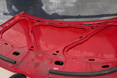 VW Polo 9N Motorhaube KLappe vorne rot LP3G bis ca. Bj. 2004 (123801)