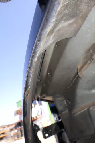 VW Passat 3C Kotflügel vorne links grau blau LC5F 3C0821021 - Rost (125002)